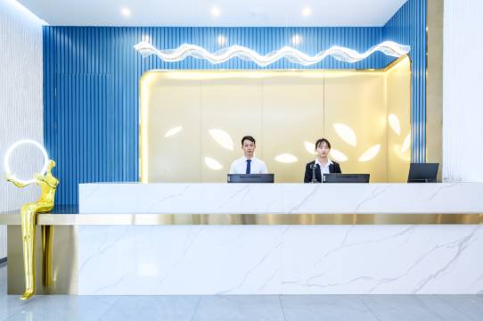 悦榕设计师酒店(昆明官渡古镇珥季路地铁站店)预订价格,联系电话位置地址【携程酒店】