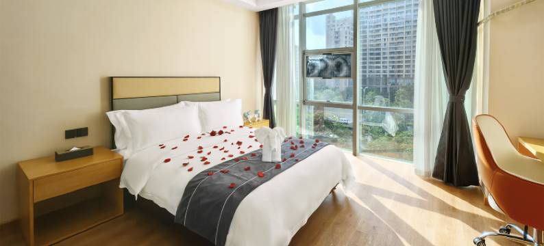 三亚梧桐居酒店(大悦城店)图片