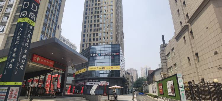 西港未来酒店(省人民医院黄雁村地铁站店)图片