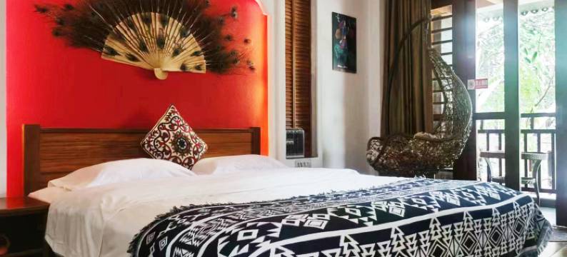 西双版纳景洪青橄榄客栈(告庄西双景星光夜市店)图片