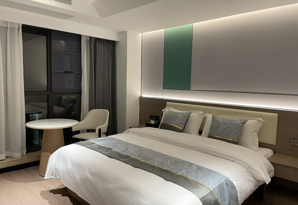  Hotel Overview
