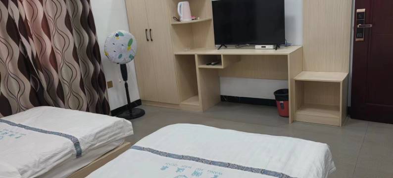 弥勒望湖温泉民宿(湖泉生态园店)图片