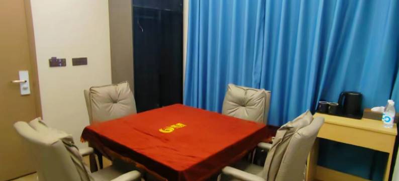 都市假日酒店(重庆石柱县高铁站店)图片