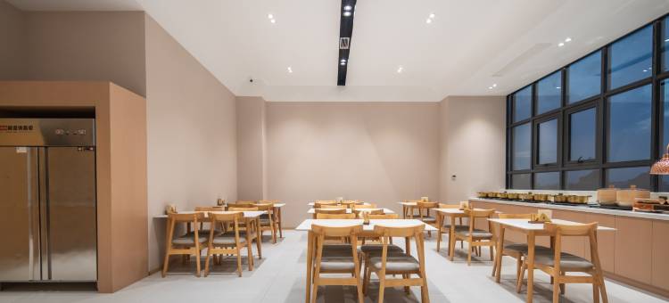 小禾塘酒店(许昌东站万达广场店)图片