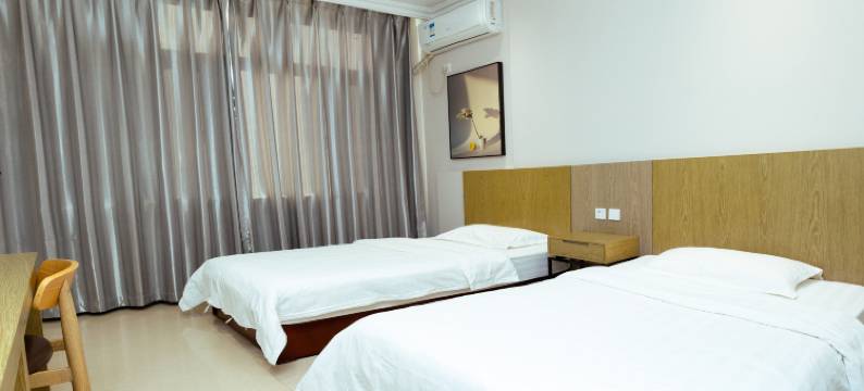 平泉鑫美酒店图片