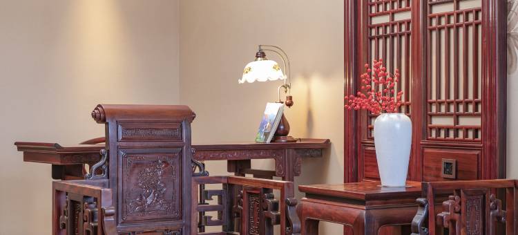 斯际驿辰红木酒店(兴义万峰林机场店)图片