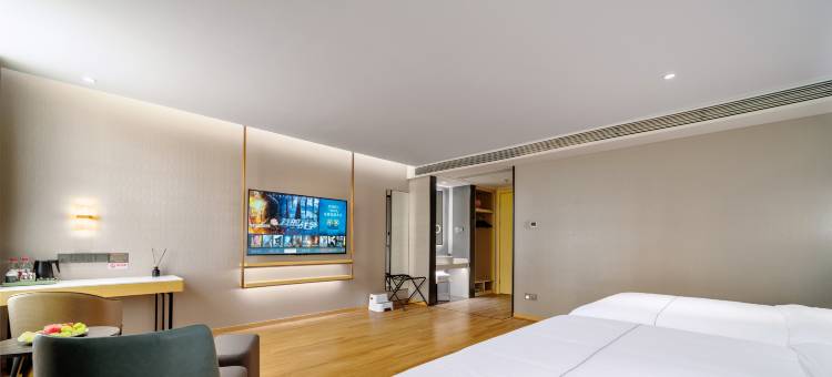 白玉兰酒店(大连高新万达广场店)图片