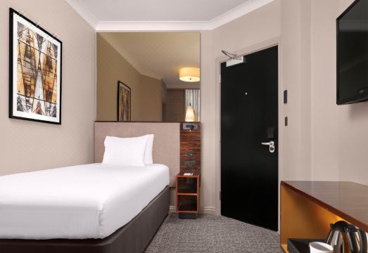 Strand Palace Hotel Overview