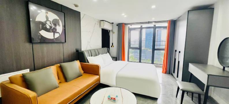 舒悦轻奢民宿(台江金融街万达店)图片