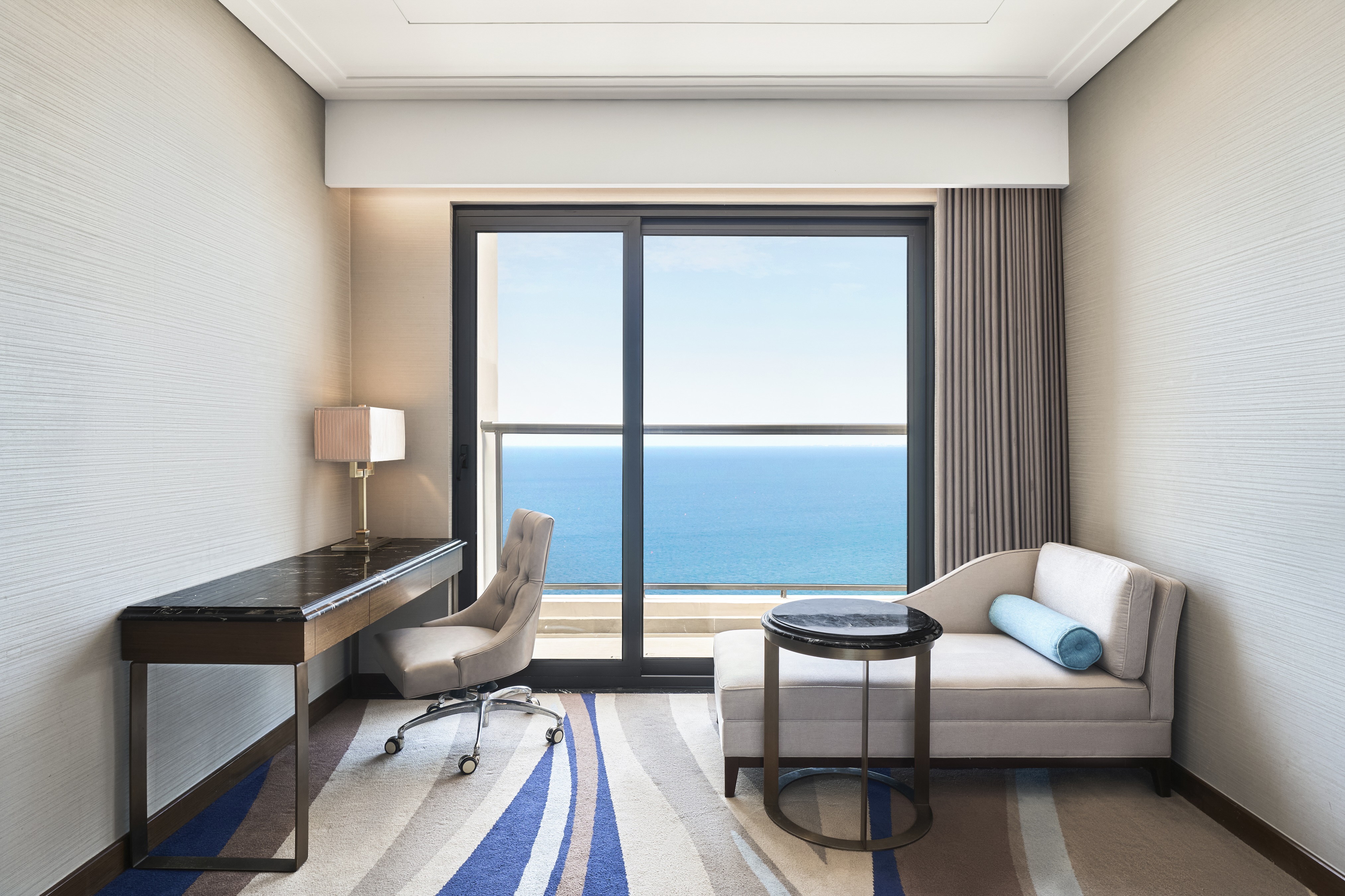 Four Points by Sheraton Danang Over view