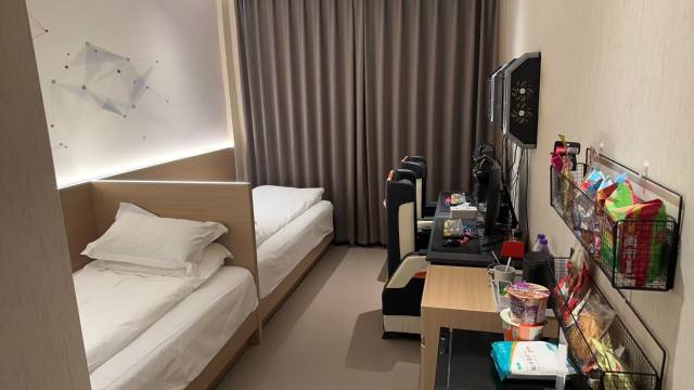 鲸喜电竞酒店(沈丘长安中路店)