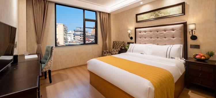 超越梦想酒店(西双版纳景洪告庄西双景星光夜市店)图片