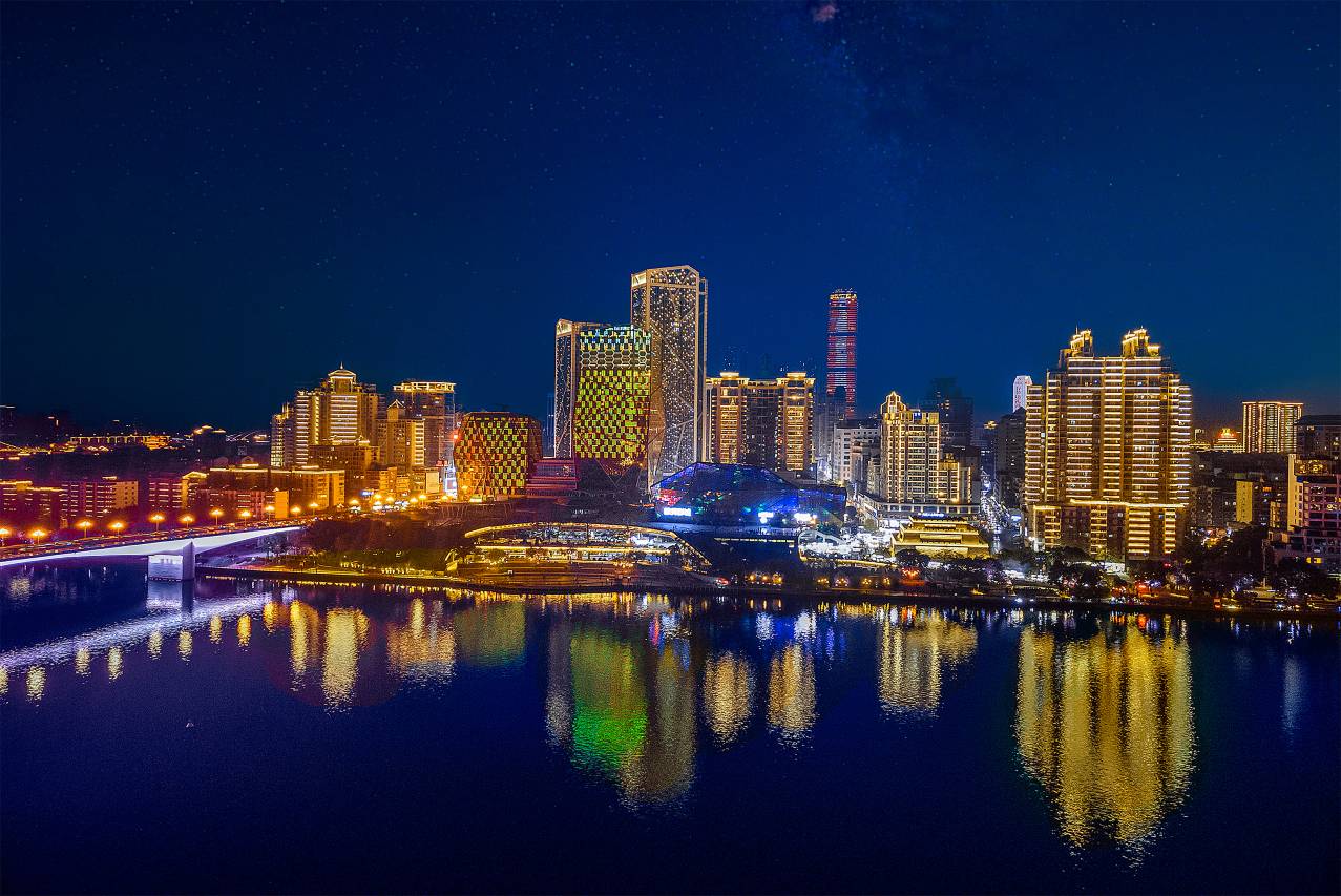 怡致酒店(柳州高铁站五星商业步行街店)图片