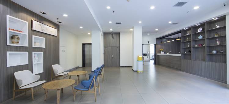 优恩电竞酒店(上海广中路店)图片