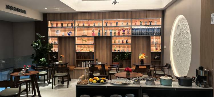 若尔盖云上玥星空智控民宿酒店图片