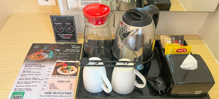 马朗街88号酒店 - WH酒店集团(Hotel 88 Embong Malang Surabaya)图片