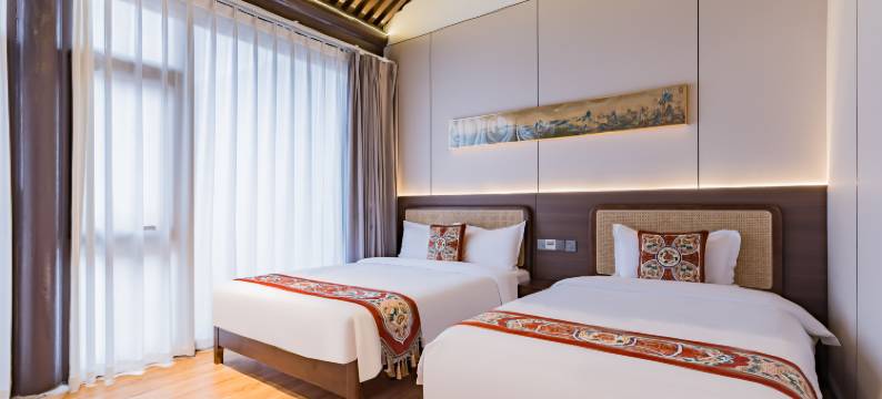 北京琉璃瓦舍四合院(天安门广场店)图片