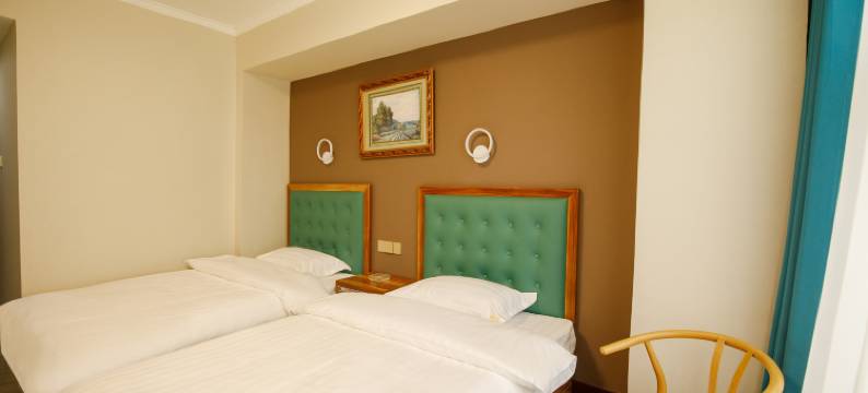 赤峰和盈宾馆(附属医院店)图片