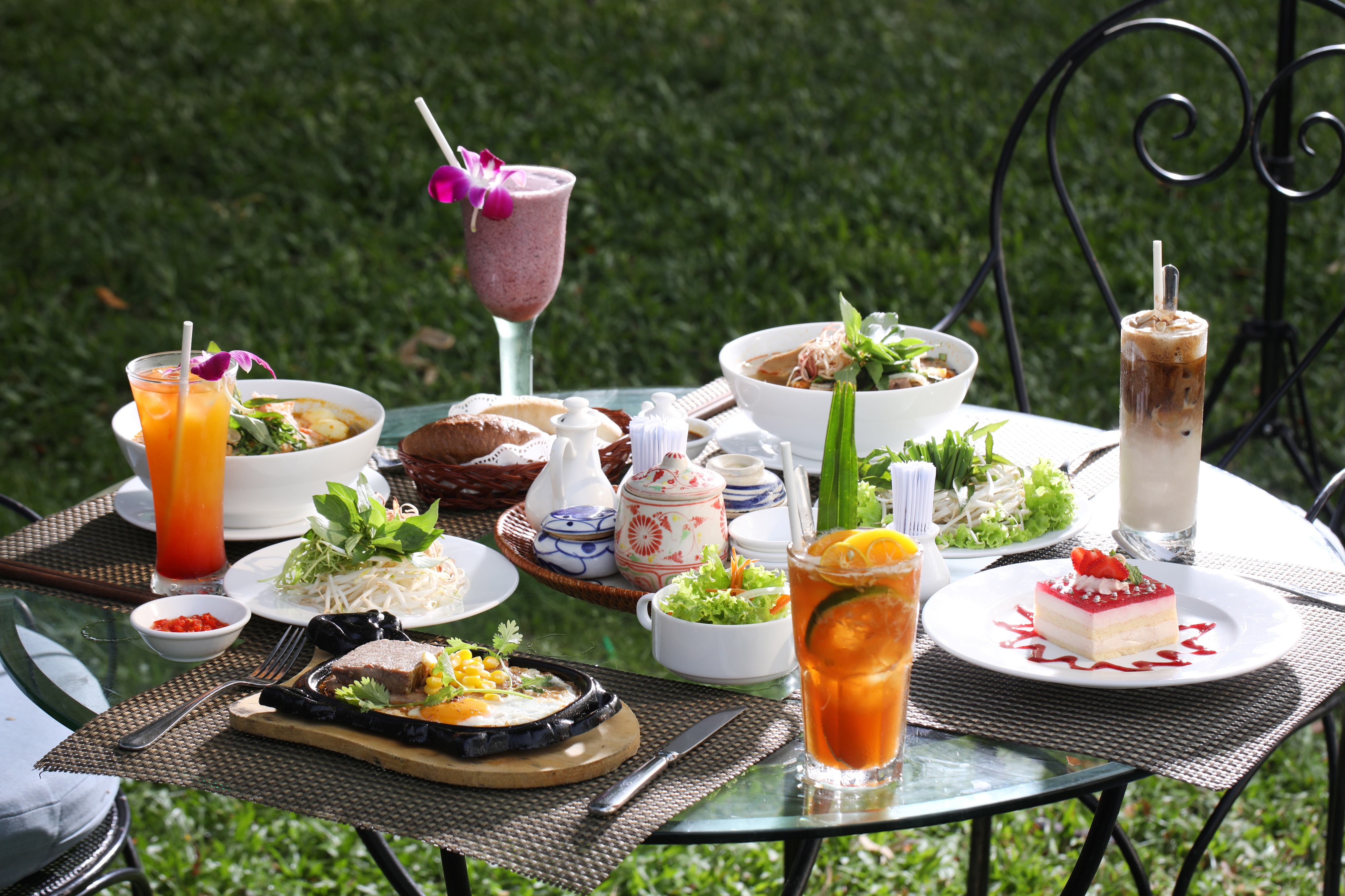 Victoria Can Tho Resort Over view