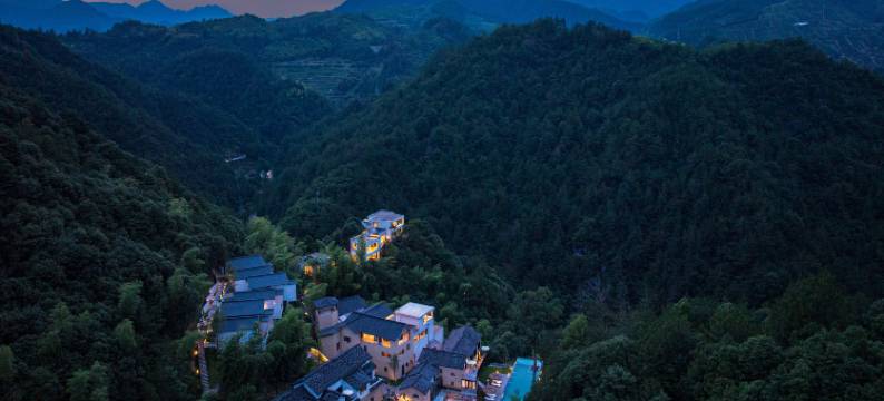 金华武义梧鸣谷悬崖温泉美宿图片