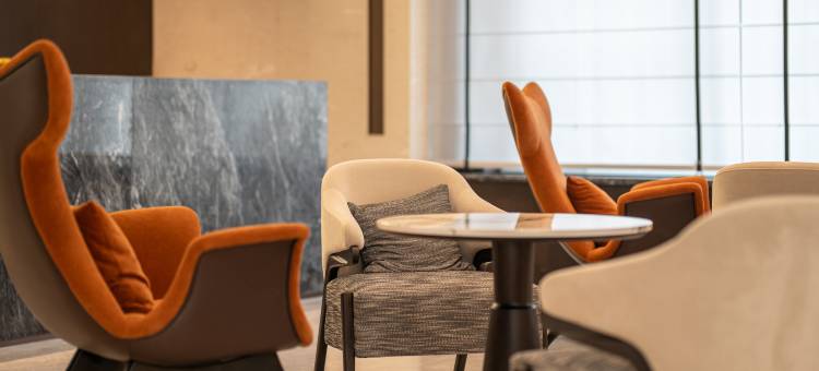 奎屯团结南街丽呈睿轩酒店图片