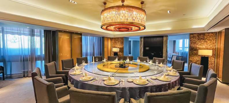 西安水晶岛酒店(省体育馆地铁站高新万达ONE店)图片