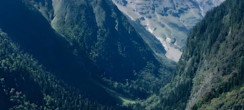 香格里拉来财酒店图片