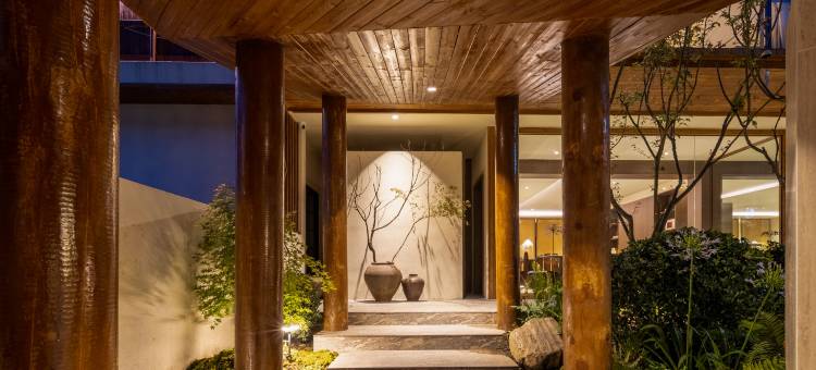 云漫温泉度假酒店(海螺沟冰川森林公园店)图片