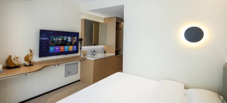 金街民宿(赤峰红山万达广场店)图片