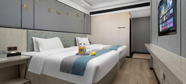 鸿润酒店(湖南人文科技学院娄底吾悦广场店)图片