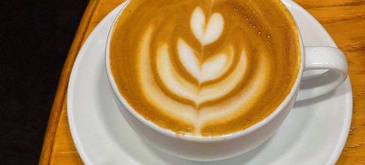 栖泉日咖夜酒精品民宿图片