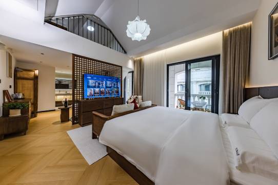 云海山舍(滇池海埂大坝店)