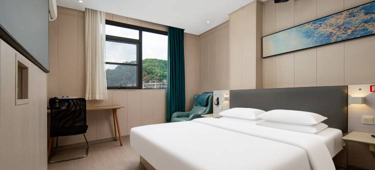 宜宾泊云酒店(冠英古街店)图片