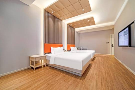 如家丽岚睿柏·云酒店(德清西站店)