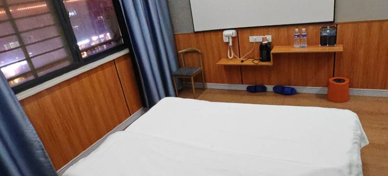 金源快捷宾馆(曹魏古城胖东来时代广场店)图片