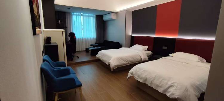 森林之巅电竞酒店图片