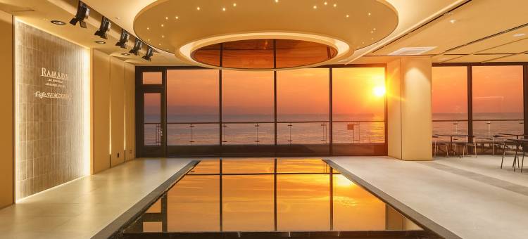 江原束草华美达酒店(Ramada by Wyndham Gangwon Sokcho)图片