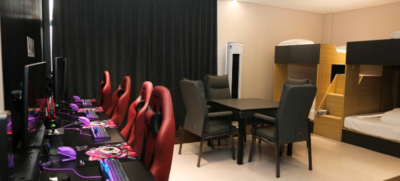 雾电竞酒店图片