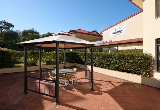 Abode TuggeranongHotel Overview