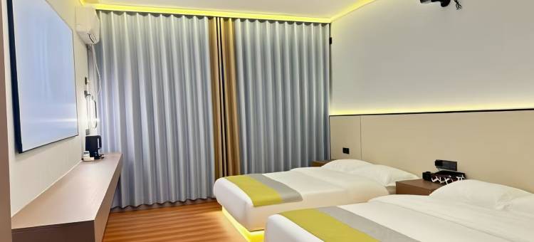 云尚居酒店(夜郎广场人民医院店)图片