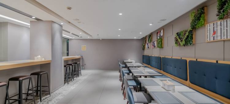 悠游电竞酒店(上海金沙江路真北路地铁站店)图片