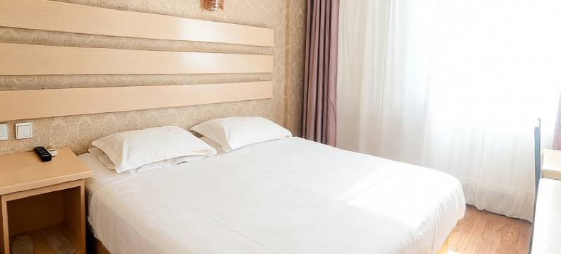 桃李世家快捷酒店(大召寺宽巷子美食街店)图片