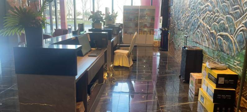 新青年国际酒店(洛阳科技馆奥体展览中心店)图片