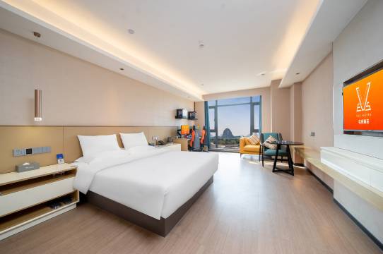 VES电竞酒店(里建湖公园绿地东盟大学城店)图片