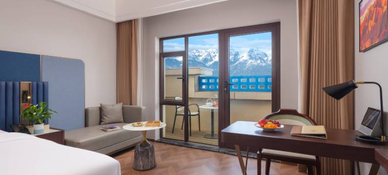 那拉提闽融云庭酒店图片