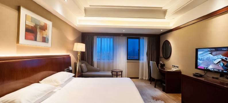 扬州泰润大酒店(万达广场江都火车站店)图片