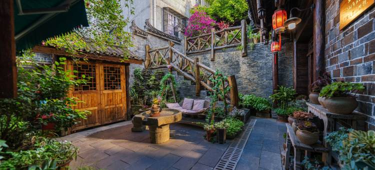 悬园·观景庭院民宿(芙蓉镇景区店)图片