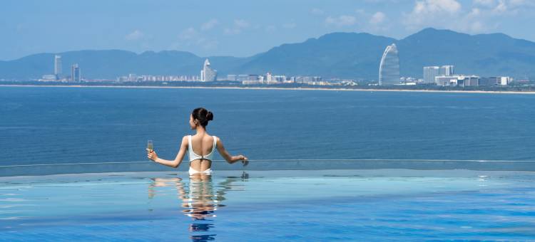 海南三正月酒店图片