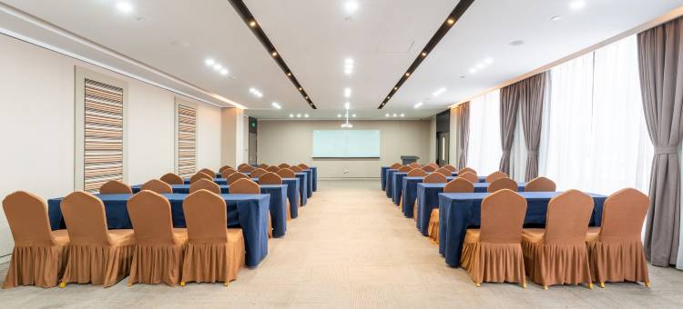 如家精选酒店(济南高新区舜华路万达会展中心店)图片