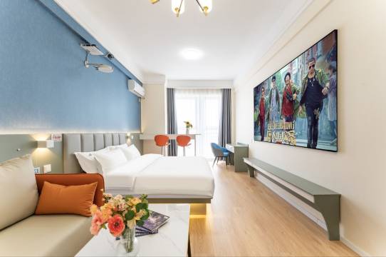 汉科·陌尚影院民宿(临朐万达广场店)